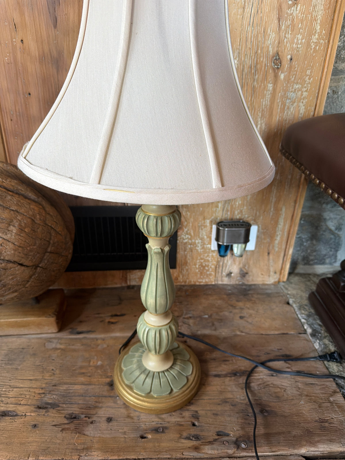 Wildwood lamp in sage green