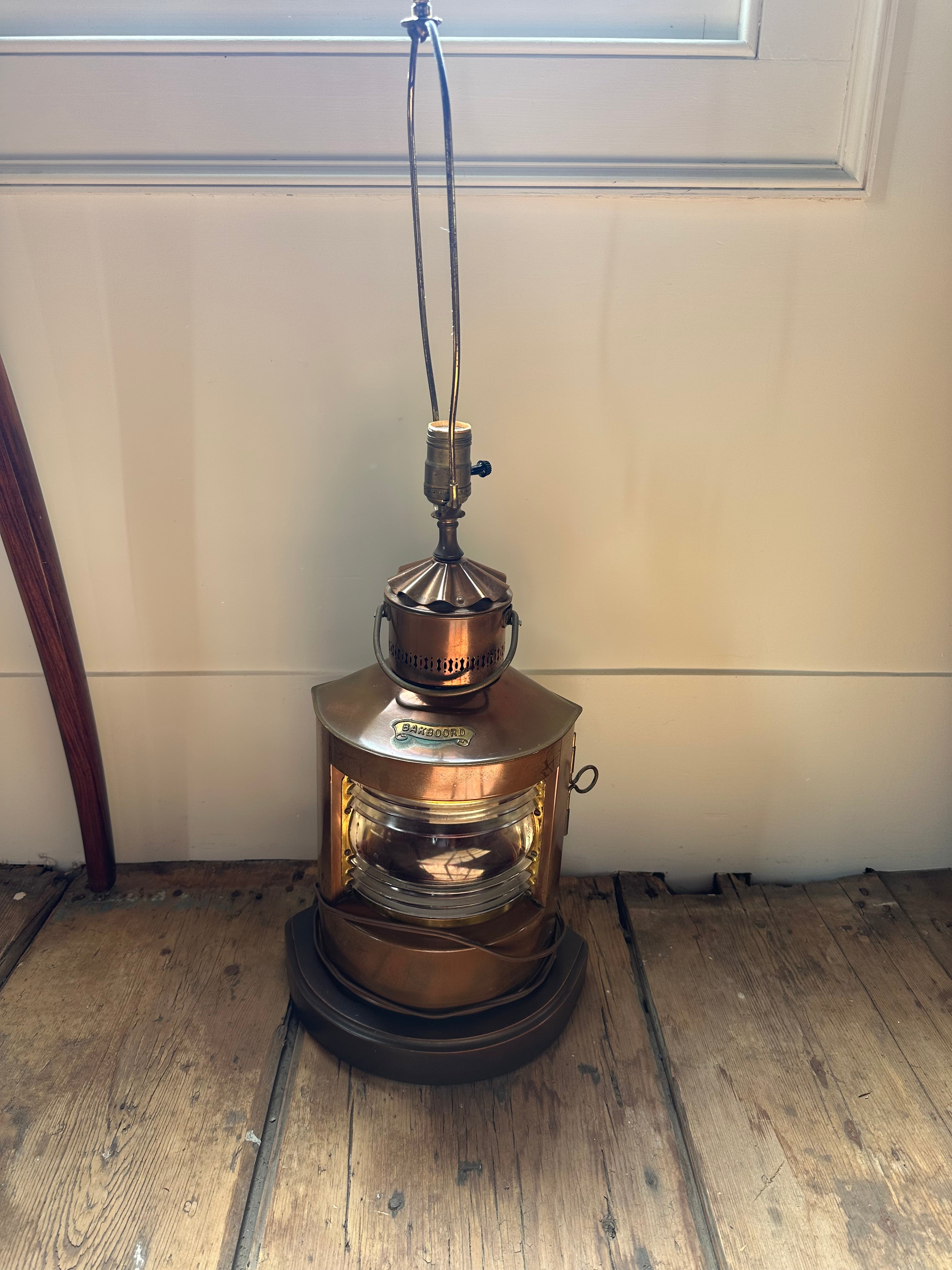 Antique Bakboord oil lamp