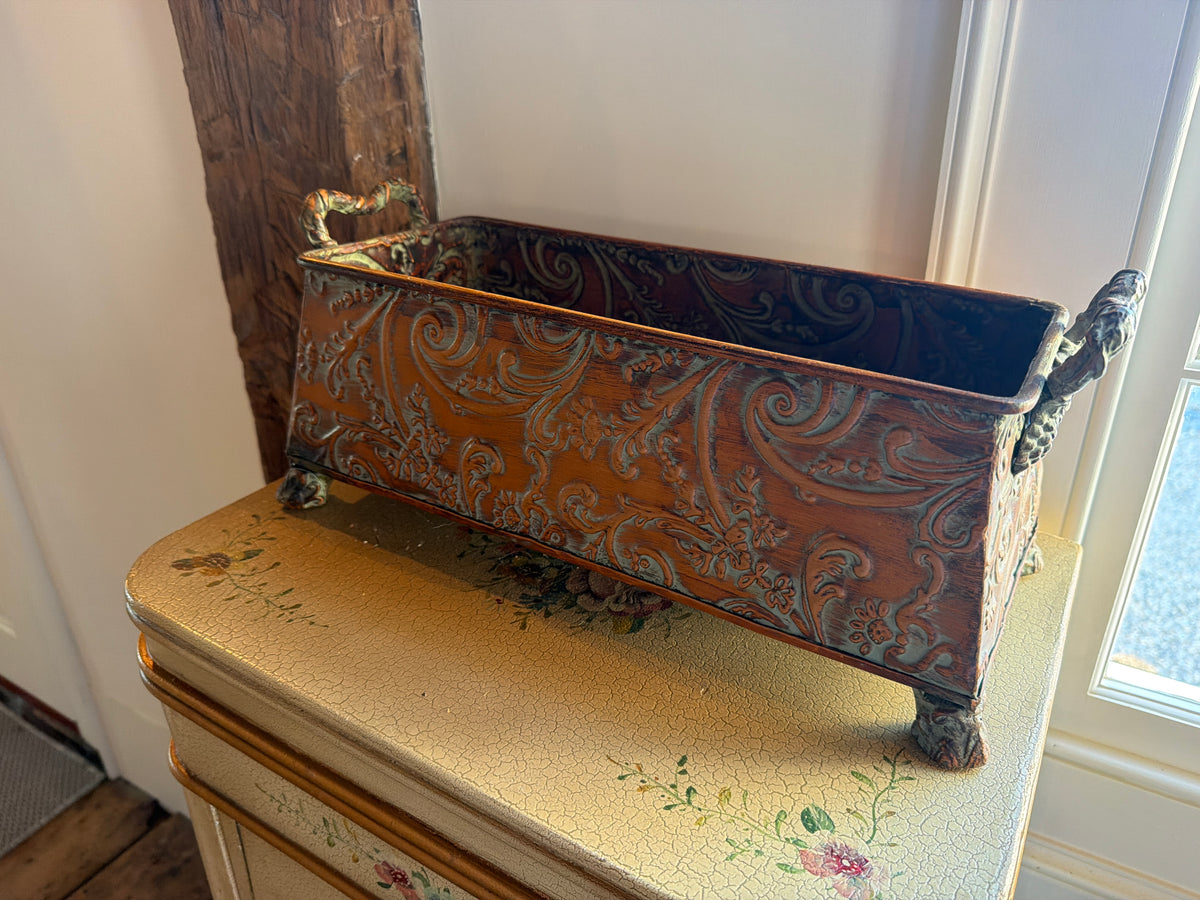 Metal decorative planter