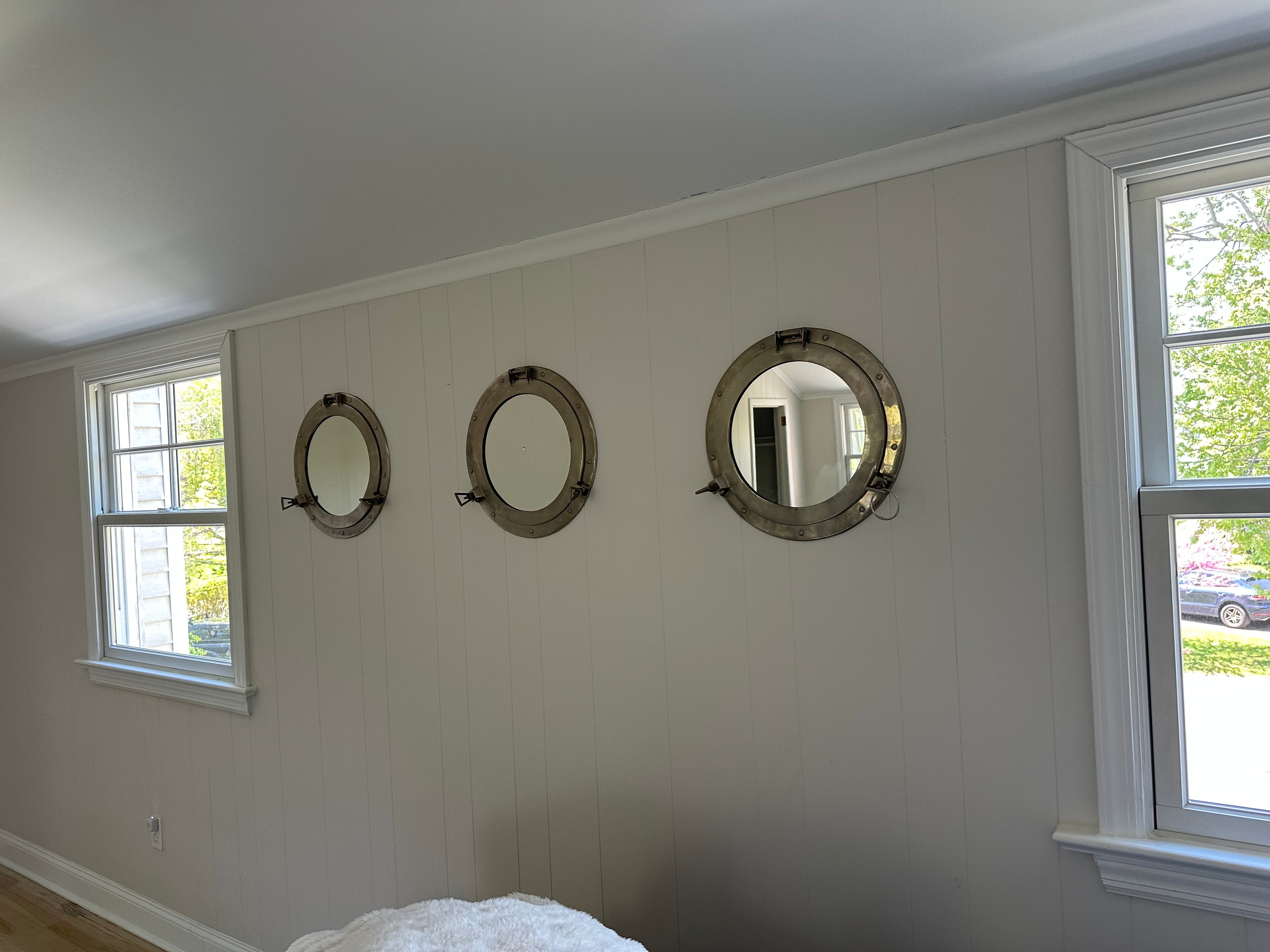 Set of three porthole mirrors